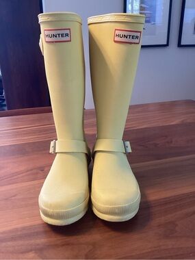 Kids Hunter Tall Rubber Rain Boots in Yellow